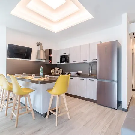 Apartamento Lovely & Cozy With Terrace