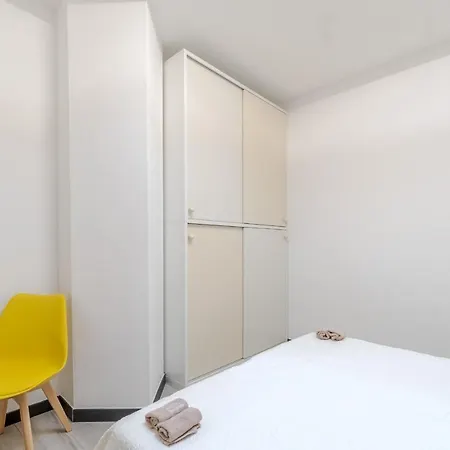 Apartamento Lovely & Cozy With Terrace