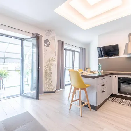 Lovely & Cozy With Terrace Кьявари